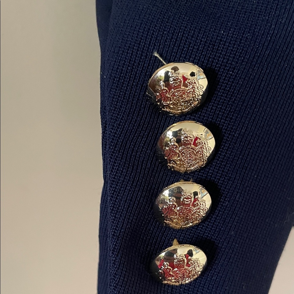 Ralph Lauren Navy Blazer with Embroidered Crest and Gold Buttons - Picture 5 of 6